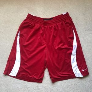 Nike Basketball Shorts (XL)